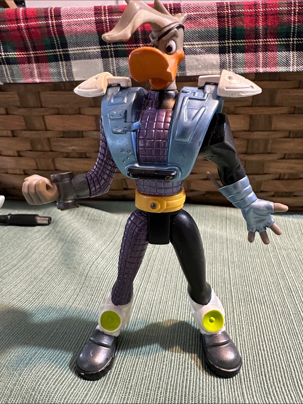 Vintage 1996 Disney Mighty Ducks Duke L’Orange action figure
